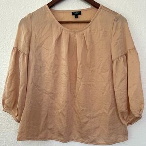 Talbots petite size 2 Champagne crinkle top long blouse